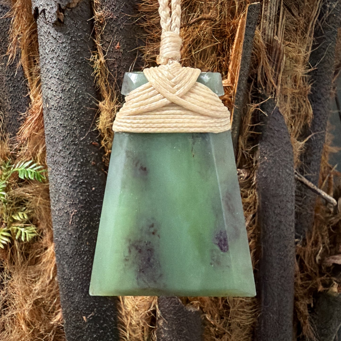 Toki / Adze Pounamu Pendant - NZ Greenstone | Hapopo Īnanga Totoweka