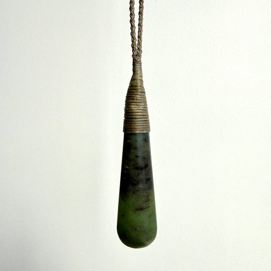 Roimata / Teardrop Pounamu Pendant - NZ Greenstone | Hapopo Totoweka