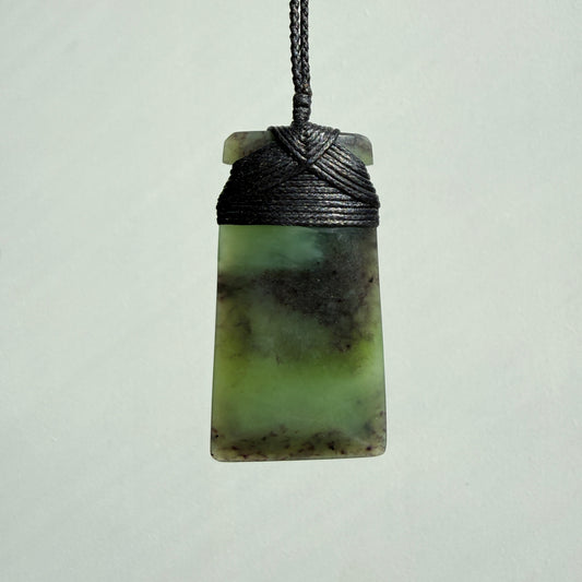 Toki / Adze Pounamu Pendant - NZ Greenstone | Hapopo Īnanga Totoweka