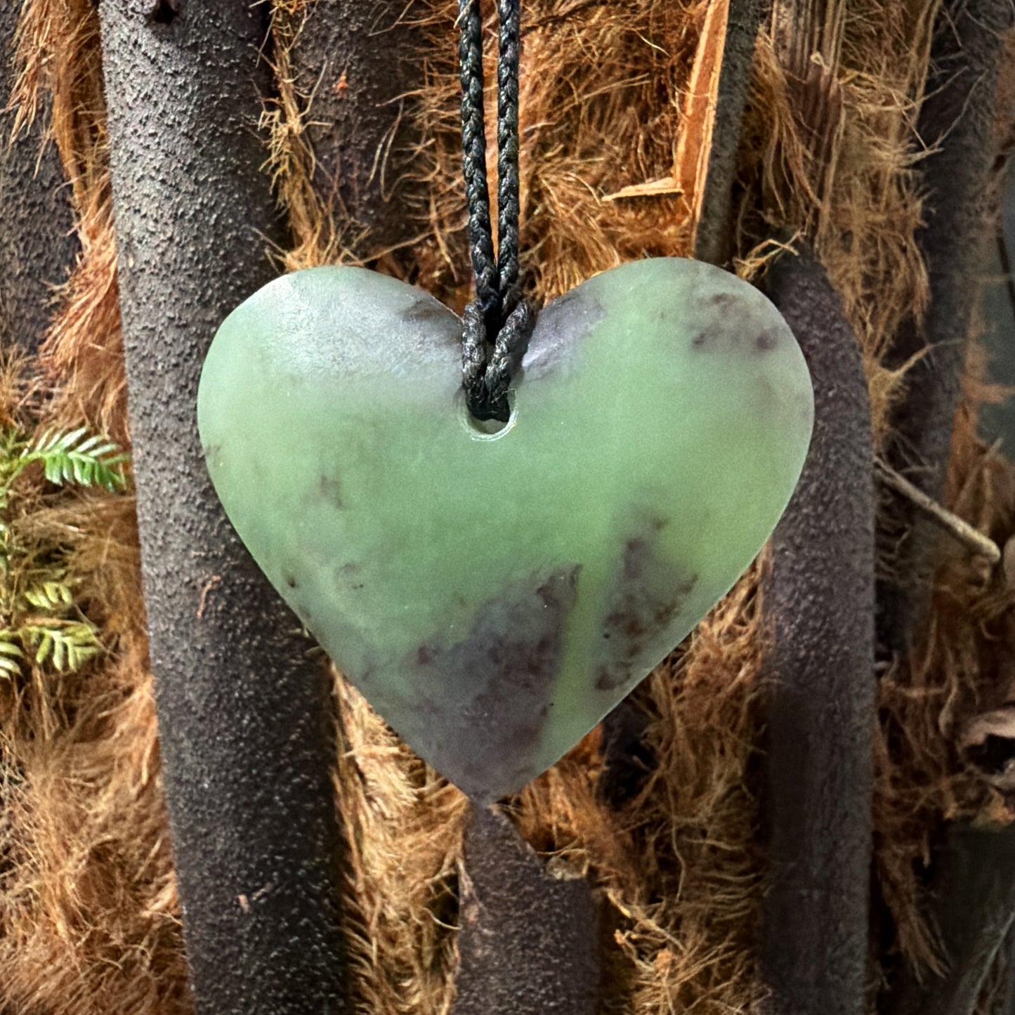 Manawa / Heart Pounamu Pendant - NZ Greenstone | Hapopo Īnanga Totoweka