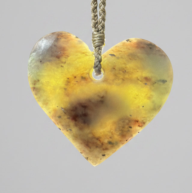 Manawa / Heart Pounamu Pendant - NZ Greenstone | Hapopo Īnanga Totoweka