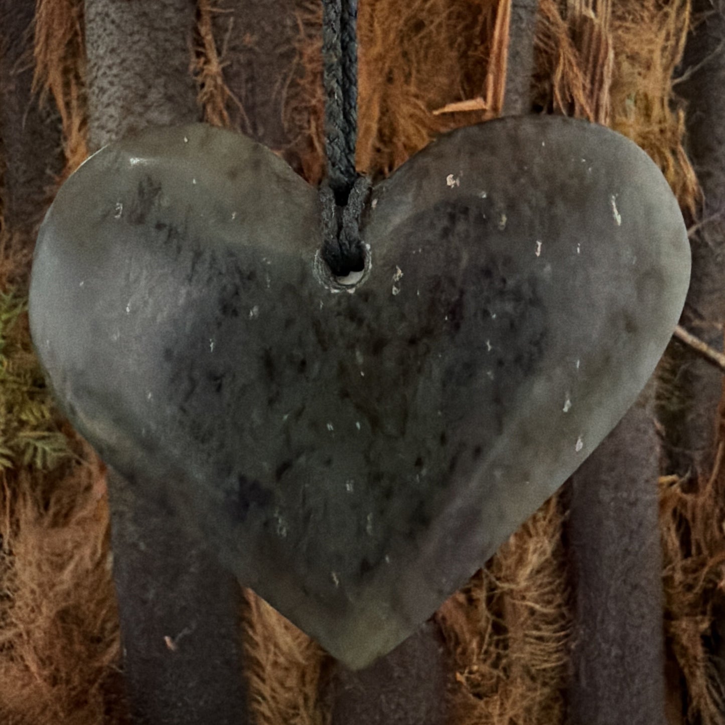 Manawa / Heart Pounamu Pendant - NZ Greenstone | Hapopo Totoweka