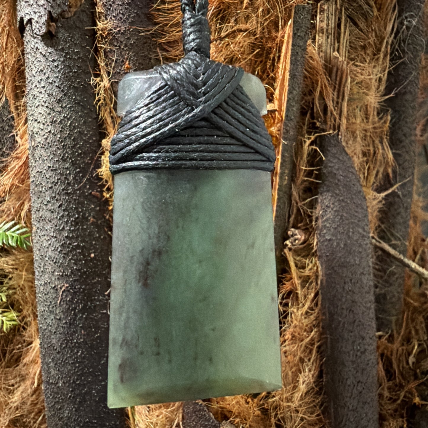 Toki / Adze Pounamu Pendant - NZ Greenstone | Hapopo Īnanga Totoweka