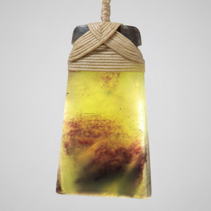 Toki / Adze Pounamu Pendant - NZ Greenstone | Hapopo Īnanga Totoweka