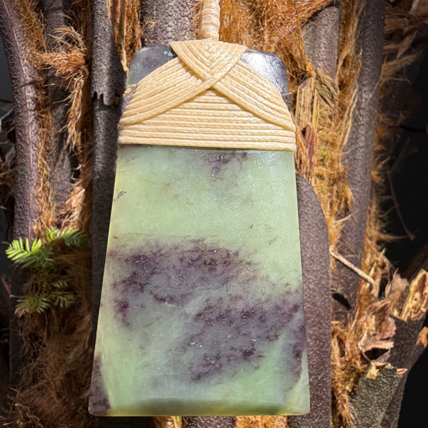 Toki / Adze Pounamu Pendant - NZ Greenstone | Hapopo Īnanga Totoweka
