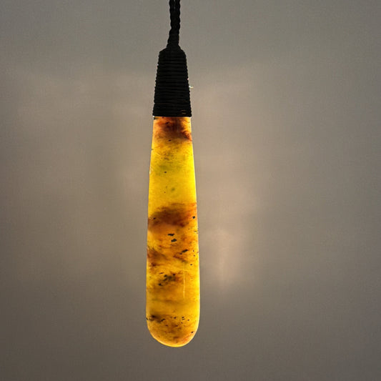 Roimata / Teardrop Pounamu Pendant - NZ Greenstone | Hapopo Totoweka