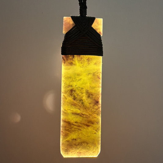 Toki / Adze Pounamu Pendant - NZ Greenstone | Hapopo Totoweka