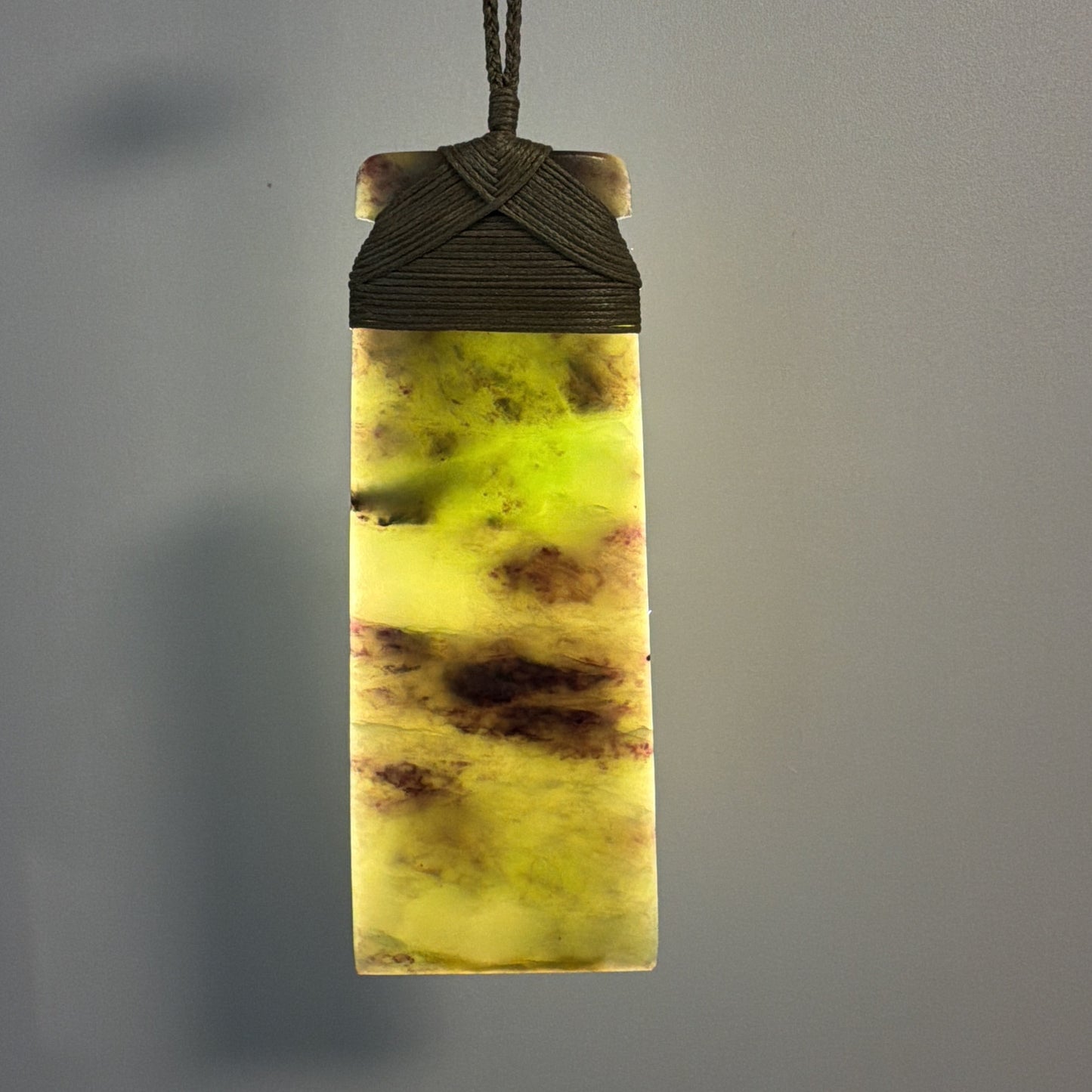 Toki / Adze Pounamu Pendant - NZ Greenstone | Hapopo Īnanga Totoweka
