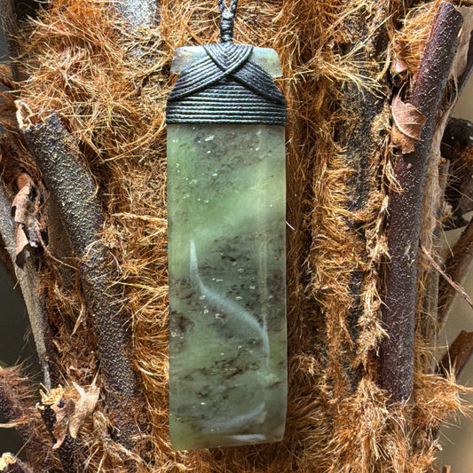 Toki / Adze Pounamu Pendant - NZ Greenstone | Hapopo Totoweka