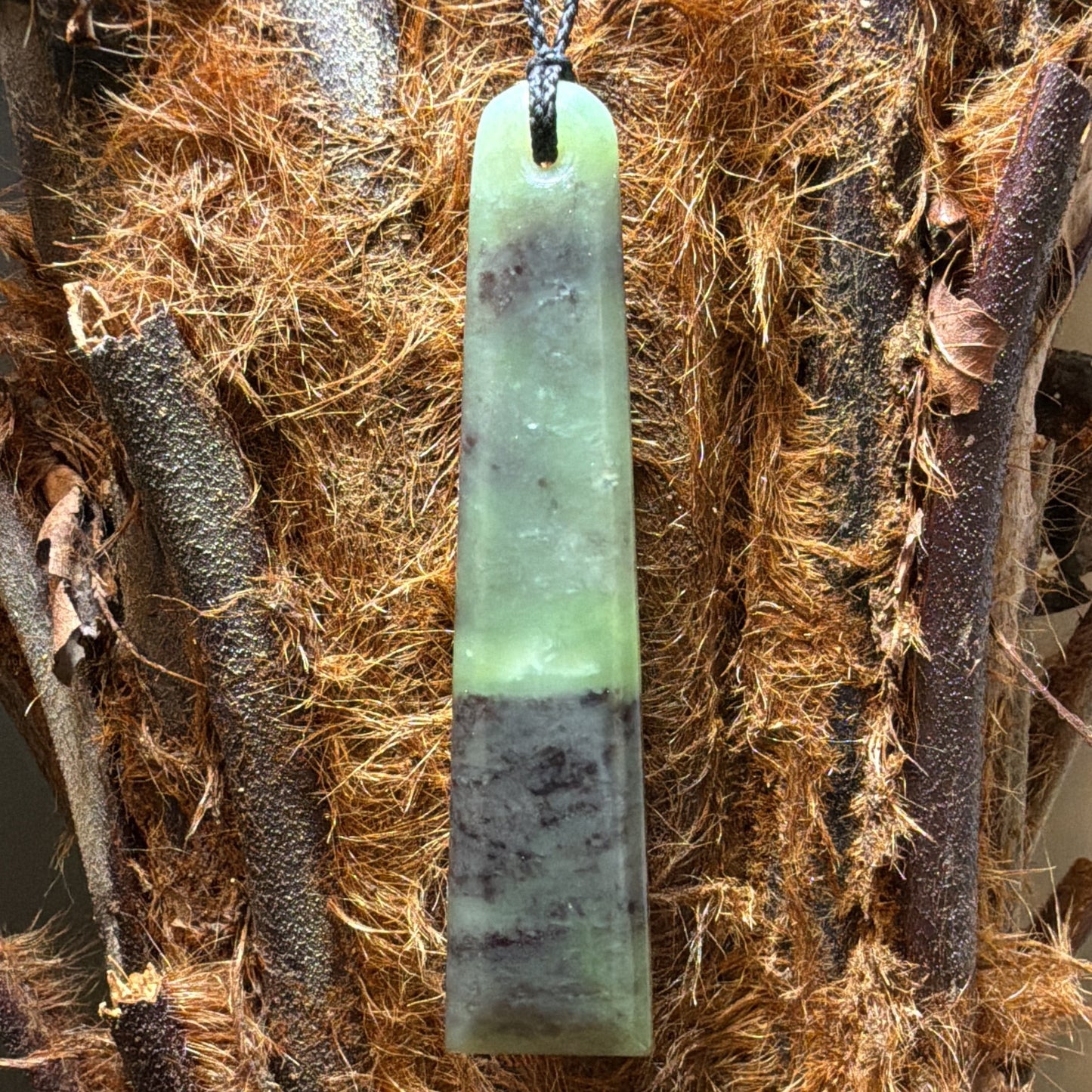 Toki / Adze Pounamu Pendant - NZ Greenstone | Hapopo Īnanga Totoweka