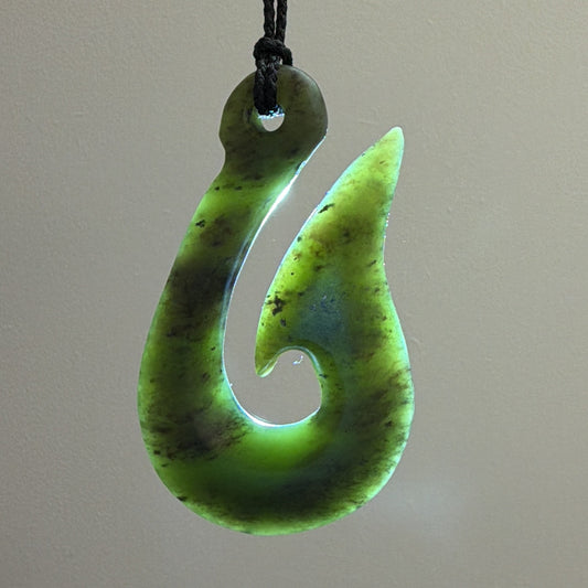 Hei Matau / Fish Hook Pounamu Pendant - NZ Greenstone | Hapopo Totoweka