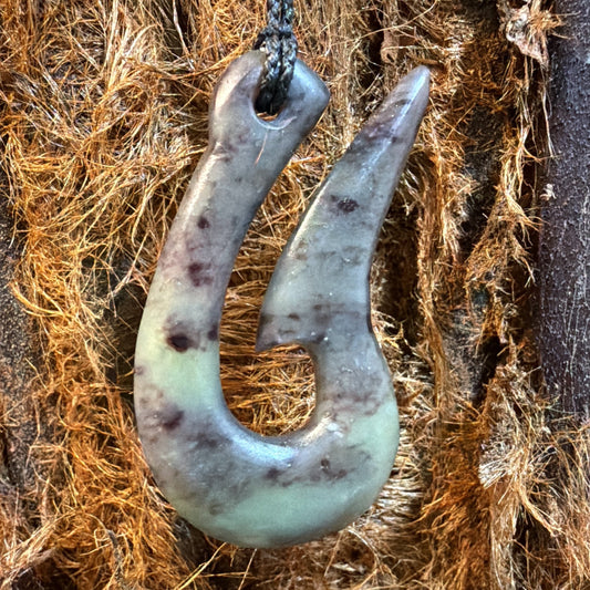 Hei Matau / Fish Hook Pounamu Pendant - NZ Greenstone | Hapopo Totoweka