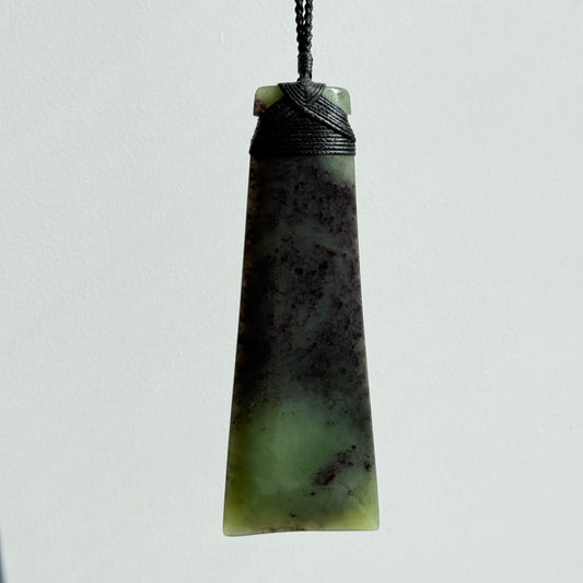 Toki / Adze Pounamu Pendant - NZ Greenstone | Hapopo Totoweka