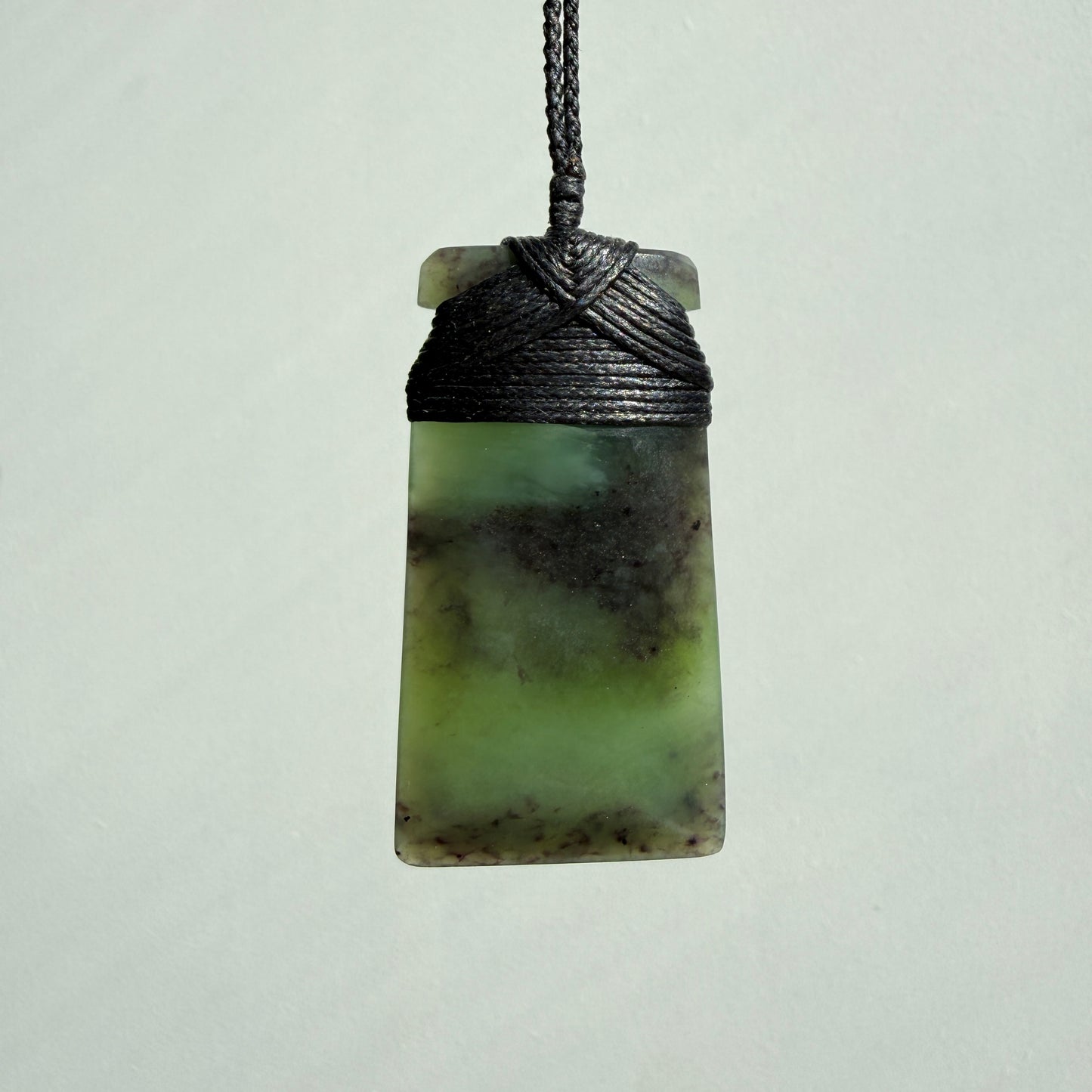 Toki / Adze Pounamu Pendant - NZ Greenstone | Hapopo Īnanga Totoweka