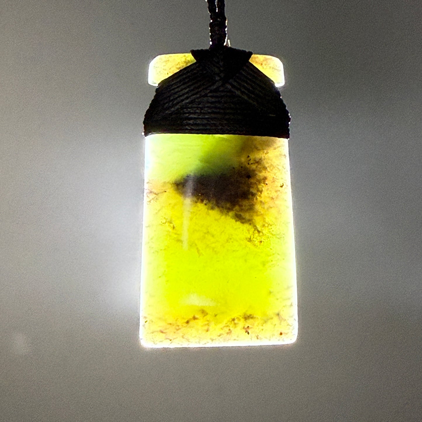Toki / Adze Pounamu Pendant - NZ Greenstone | Hapopo Īnanga Totoweka